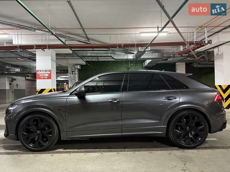 Позашляховик / Кросовер Audi RS Q8 2020 в Києві