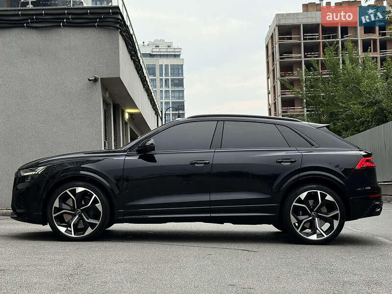 Позашляховик / Кросовер Audi RS Q8 2020 в Києві