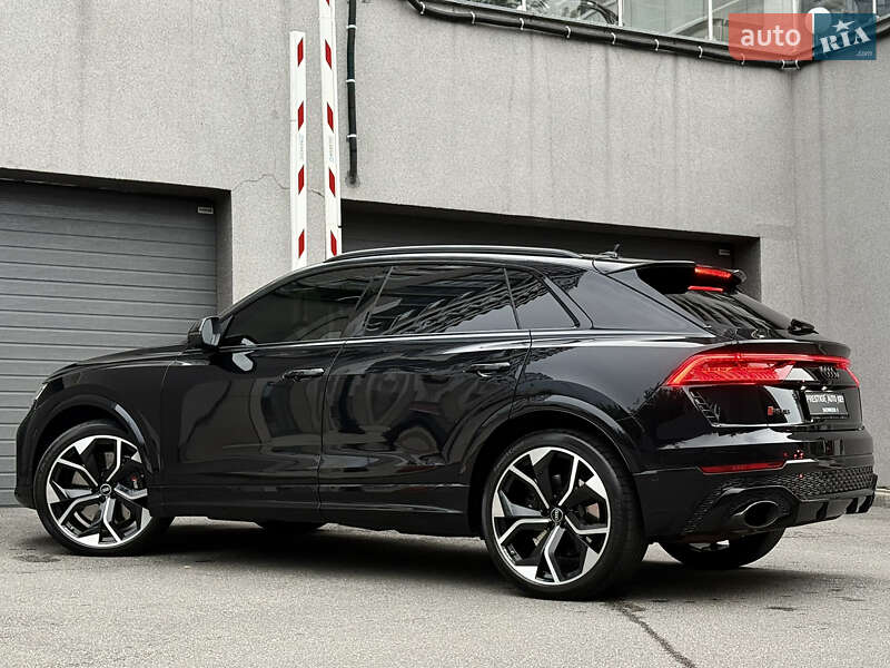 Позашляховик / Кросовер Audi RS Q8 2020 в Києві