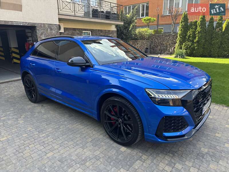 Внедорожник / Кроссовер Audi RS Q8 2020 в Киеве