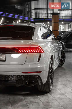Позашляховик / Кросовер Audi RS Q8 2023 в 