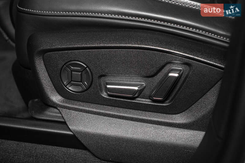 Позашляховик / Кросовер Audi RS Q8 2023 в Одесі