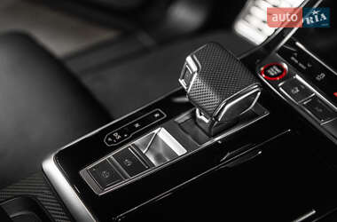 Позашляховик / Кросовер Audi RS Q8 2023 в 