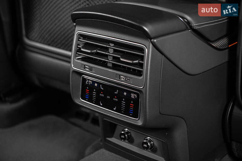 Позашляховик / Кросовер Audi RS Q8 2023 в Одесі