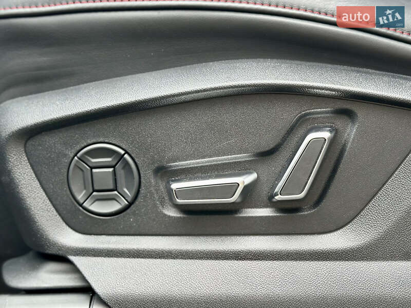 Внедорожник / Кроссовер Audi RS Q8 2020 в Киеве фото 47 Внедорожник / Кроссовер Audi RS Q8 2020 в Киеве