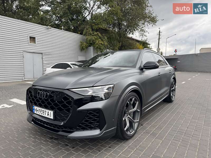 Audi RS Q8 2025