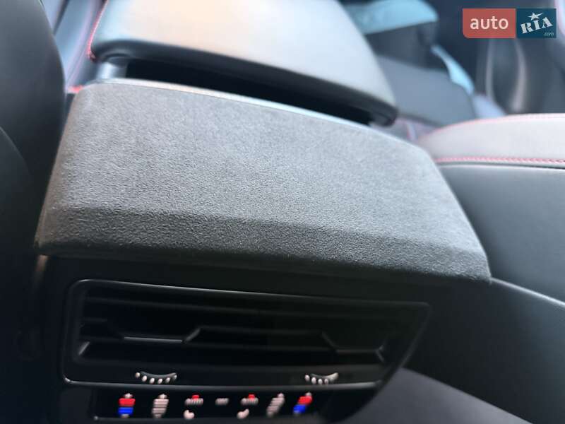 Позашляховик / Кросовер Audi RS Q8 2023 в Києві