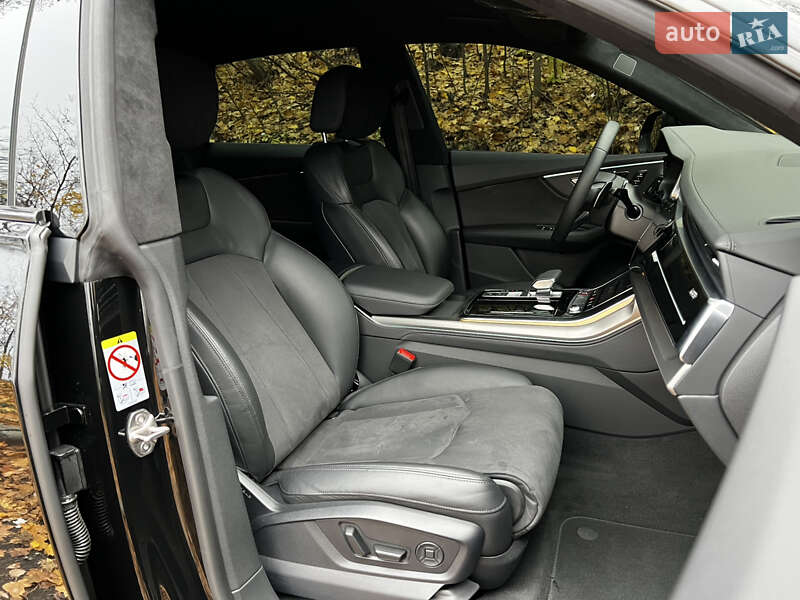 Внедорожник / Кроссовер Audi RS Q8 2023 в Киеве фото 23 Внедорожник / Кроссовер Audi RS Q8 2023 в Киеве