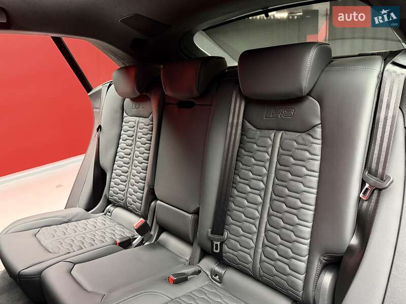 Внедорожник / Кроссовер Audi RS Q8 2025 в Киеве фото 43 Внедорожник / Кроссовер Audi RS Q8 2025 в Киеве