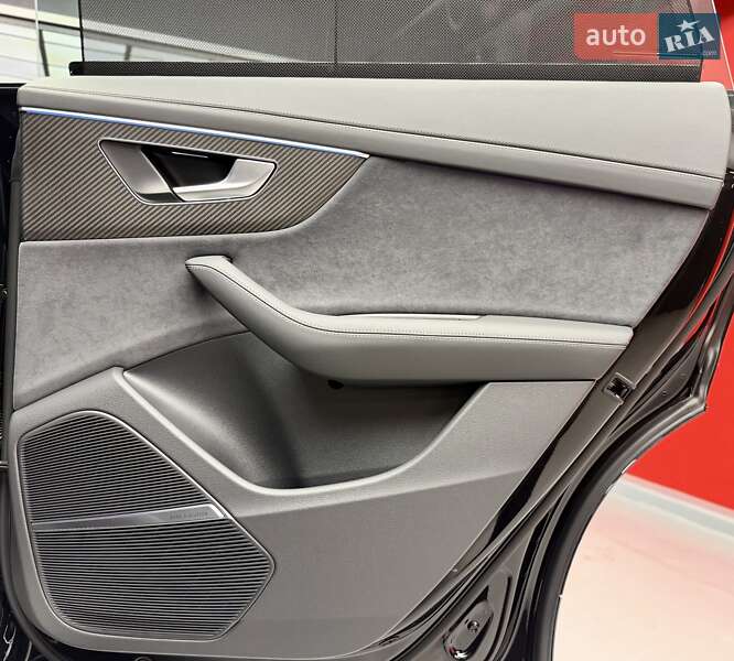 Внедорожник / Кроссовер Audi RS Q8 2025 в Киеве фото 47 Внедорожник / Кроссовер Audi RS Q8 2025 в Киеве