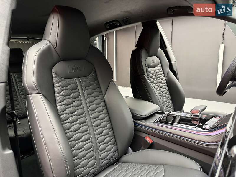 Внедорожник / Кроссовер Audi RS Q8 2025 в Киеве фото 57 Внедорожник / Кроссовер Audi RS Q8 2025 в Киеве