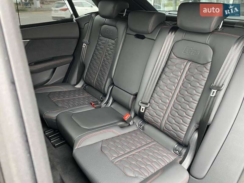 Внедорожник / Кроссовер Audi RS Q8 2025 в Днепре фото 27 Внедорожник / Кроссовер Audi RS Q8 2025 в Днепре