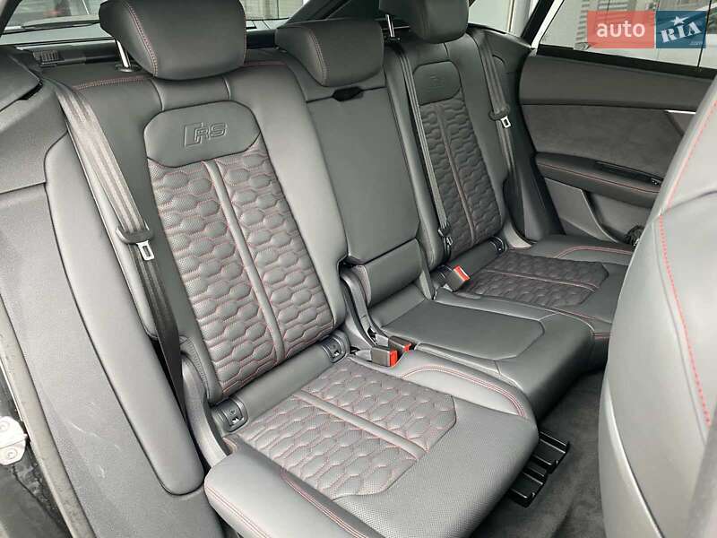 Внедорожник / Кроссовер Audi RS Q8 2025 в Днепре фото 28 Внедорожник / Кроссовер Audi RS Q8 2025 в Днепре