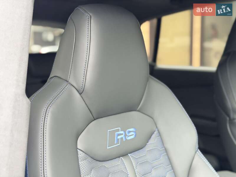 Внедорожник / Кроссовер Audi RS Q8 2025 в Киеве фото 12 Внедорожник / Кроссовер Audi RS Q8 2025 в Киеве