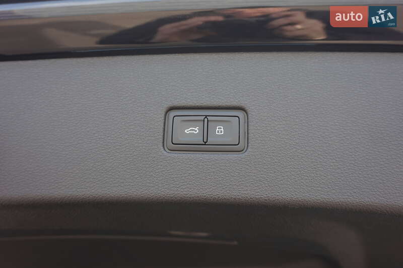 Позашляховик / Кросовер Audi RS Q8 2020 в Одесі