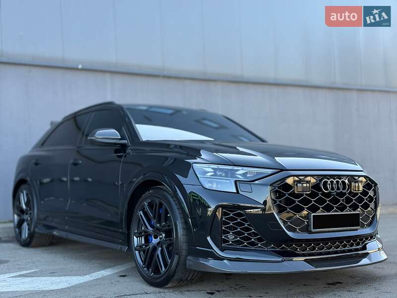 Внедорожник / Кроссовер Audi RS Q8 2025 в Киеве