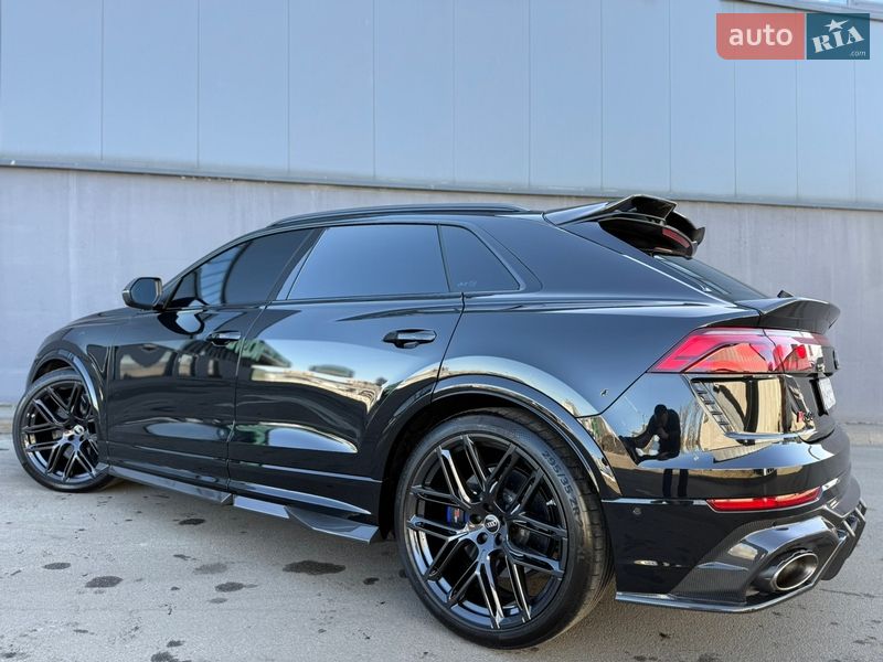 Внедорожник / Кроссовер Audi RS Q8 2025 в Киеве