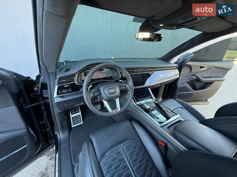 Внедорожник / Кроссовер Audi RS Q8 2025 в Киеве