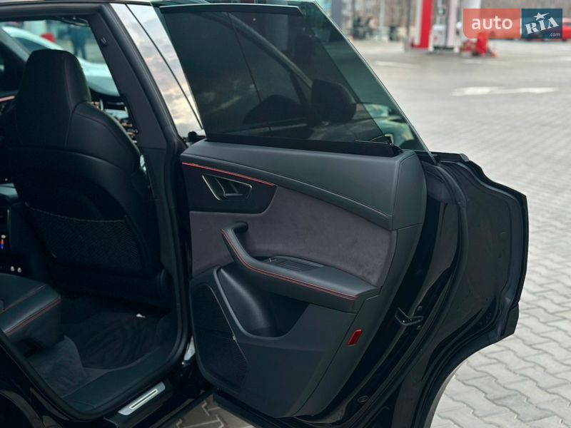 Позашляховик / Кросовер Audi RS Q8 2025 в Києві