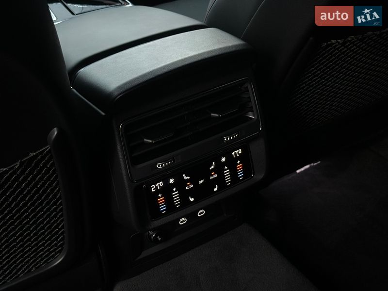 Позашляховик / Кросовер Audi RS Q8 2025 в Києві