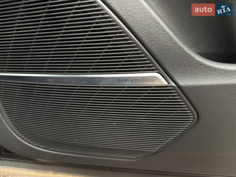 Позашляховик / Кросовер Audi RS Q8 2020 в Києві