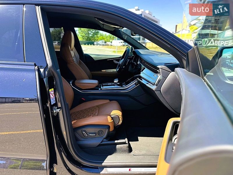 Внедорожник / Кроссовер Audi RS Q8 2020 в Киеве