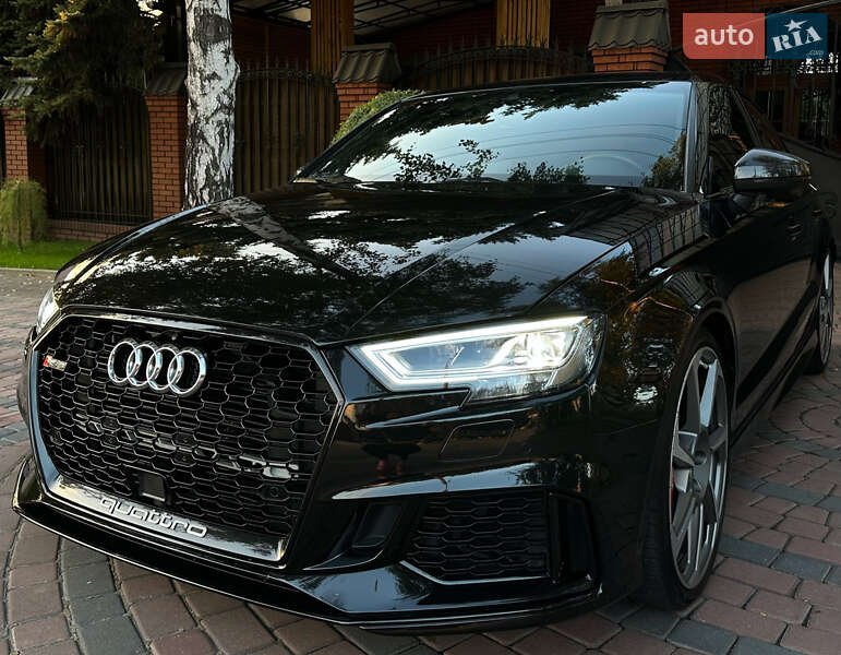 Седан Audi RS3 2018 в Запорожье
