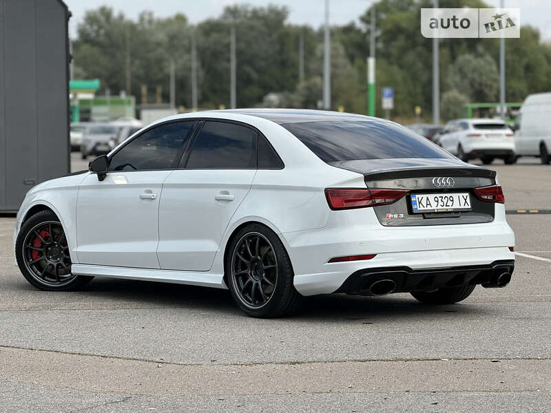 Седан Audi RS3 2017 в Києві