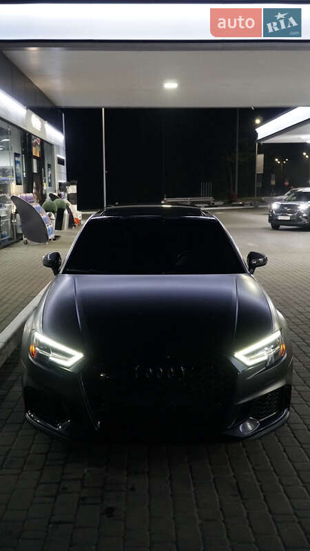 Седан Audi RS3 2018 в Киеве