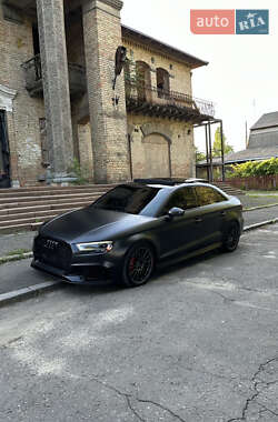 Седан Audi RS3 2018 в Киеве фото 5 Седан Audi RS3 2018 в Киеве