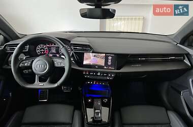 Седан Audi RS3 2021 в Киеве