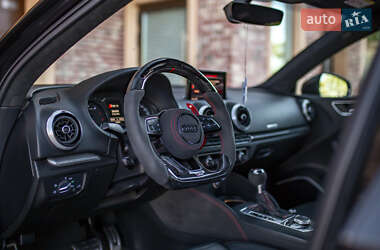 Седан Audi RS3 2018 в 