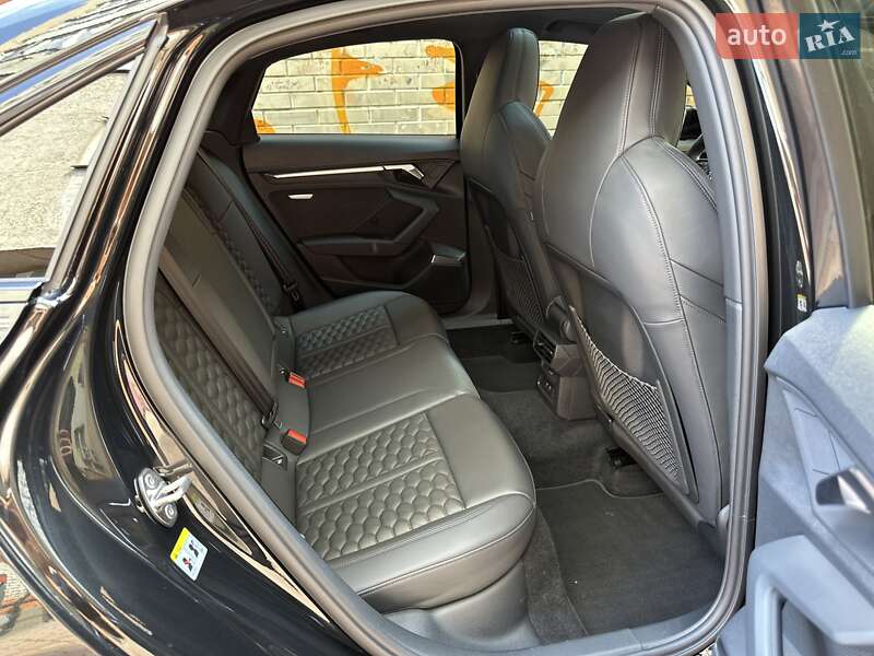 Седан Audi RS3 2021 в Киеве