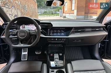 Седан Audi RS3 2021 в 