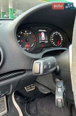 Хэтчбек Audi RS3 2016 в 
