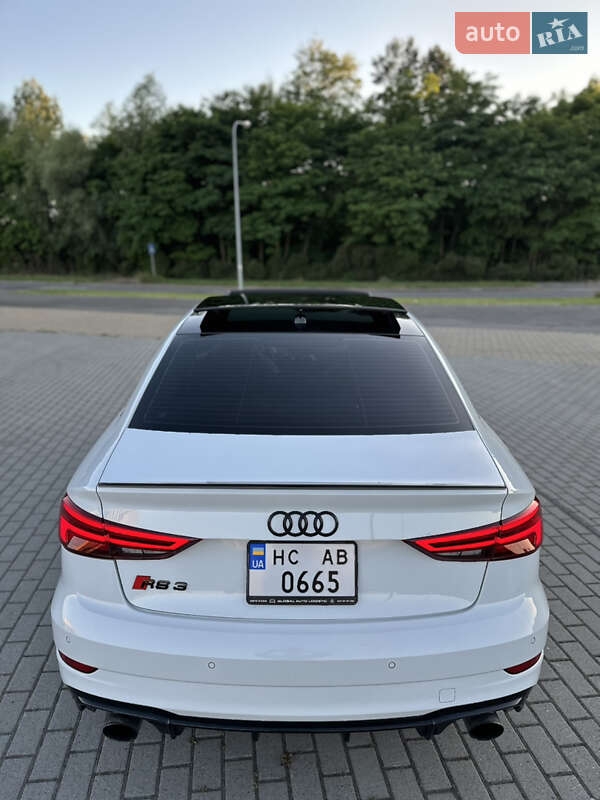 Седан Audi RS3 2017 в Львове