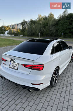 Седан Audi RS3 2017 в 