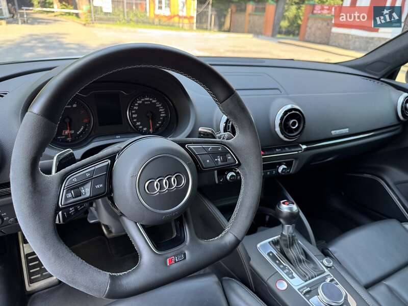 Хетчбек Audi RS3 2016 в Києві