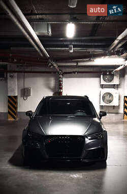 Седан Audi RS3 2016 в 