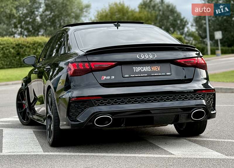 Седан Audi RS3 2022 в Киеве