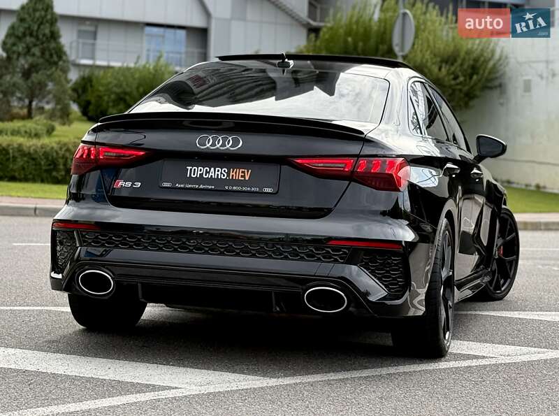 Седан Audi RS3 2022 в Киеве