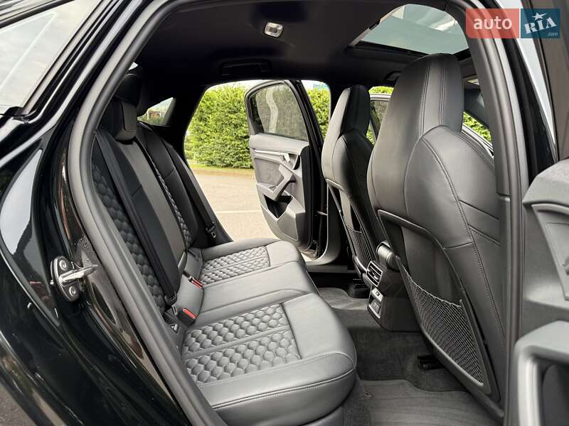 Седан Audi RS3 2022 в Киеве