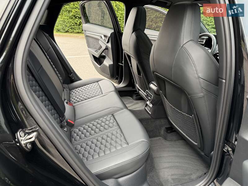 Седан Audi RS3 2022 в Киеве
