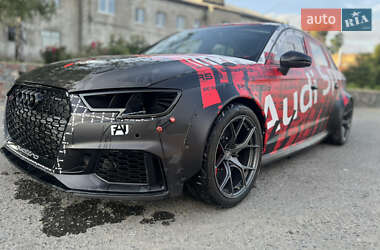 Седан Audi RS3 2019 в 