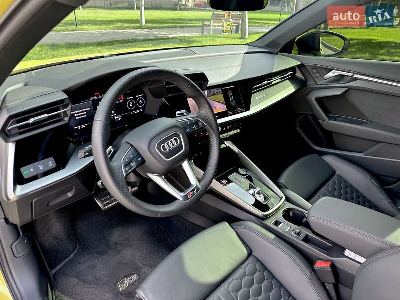 Седан Audi RS3 2022 в Днепре