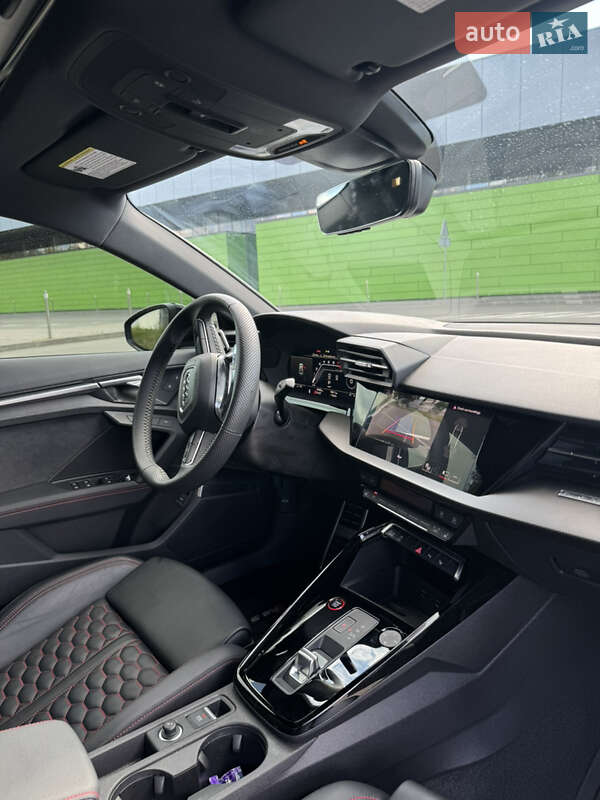 Седан Audi RS3 2024 в Киеве