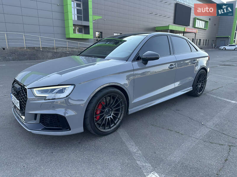 Седан Audi RS3 2017 в Киеве фото 24 Седан Audi RS3 2017 в Киеве