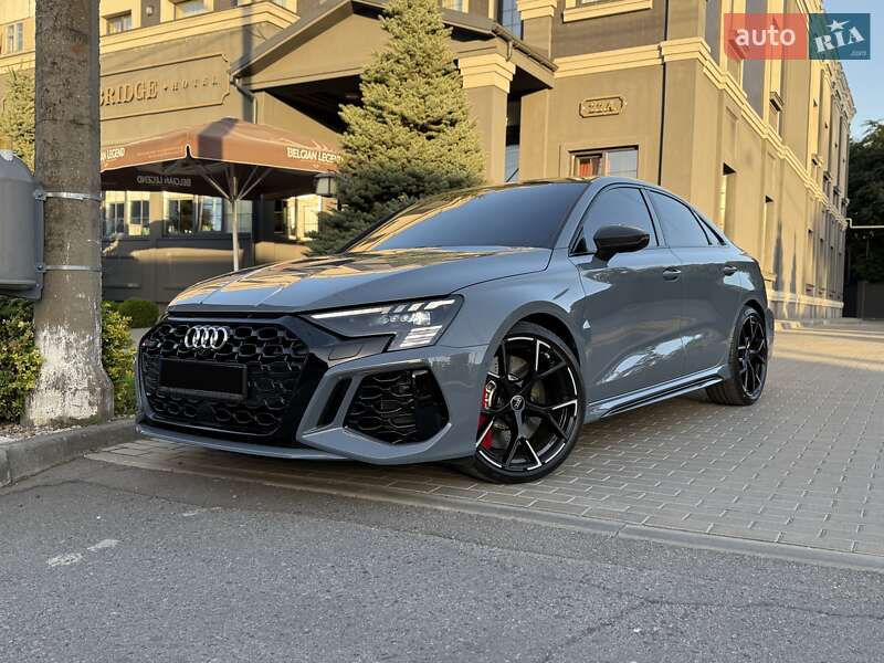 Седан Audi RS3 2024 в Днепре фото Седан Audi RS3 2024 в Днепре