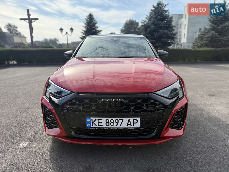 Седан Audi RS3 2022 в Днепре