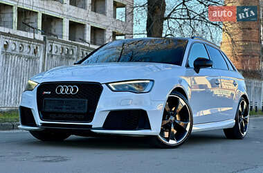 Седан Audi RS3 2016 в Киеве